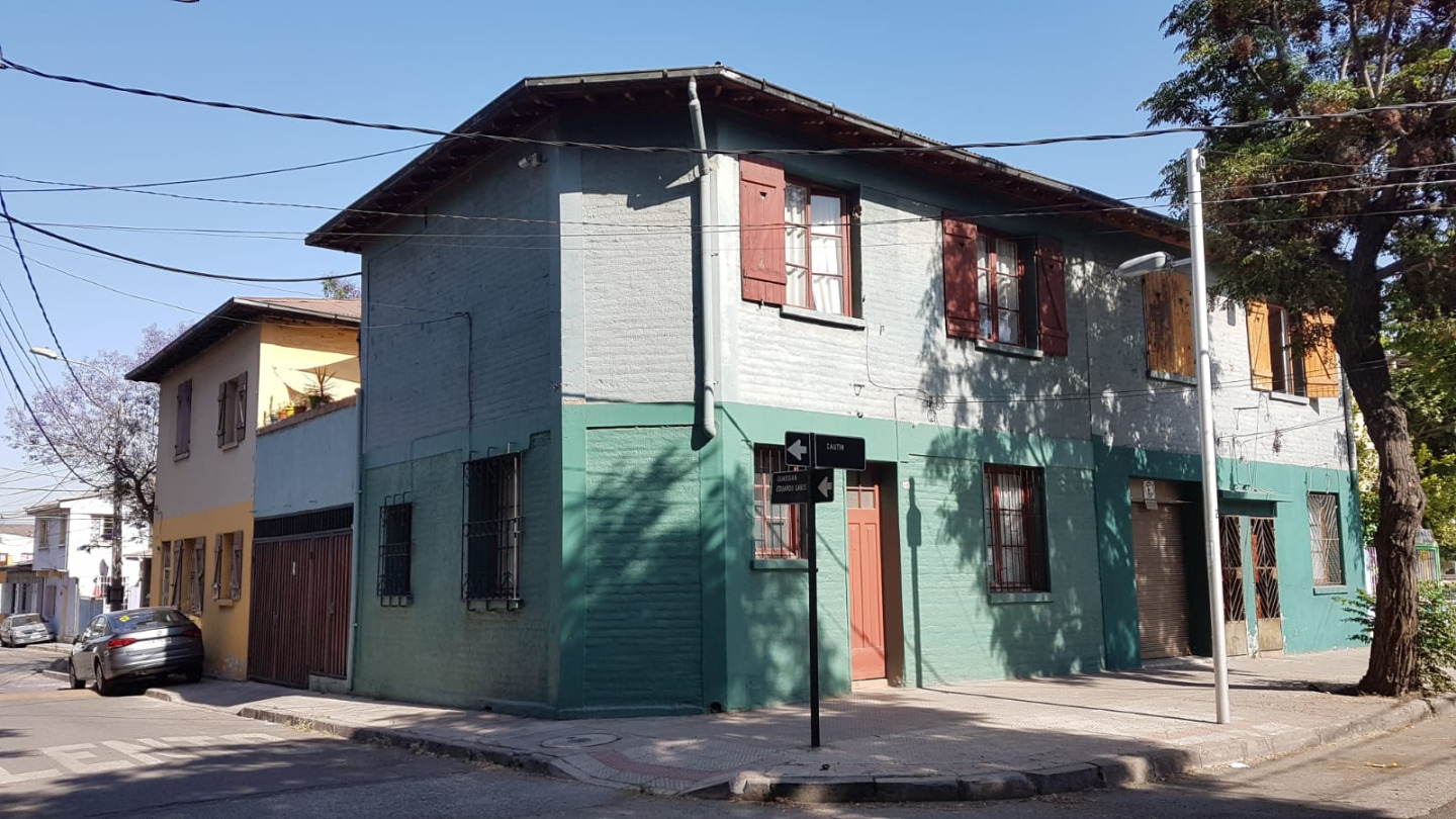 ESTUPENDA CASA GRANDE DE 2 PISOS,  CENTRO DE SANTIAGO